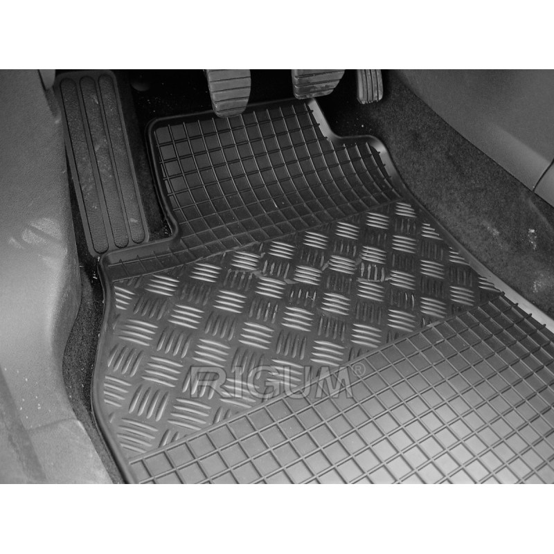 GUMENI TEPISI RENAULT MEGANE HB 09-