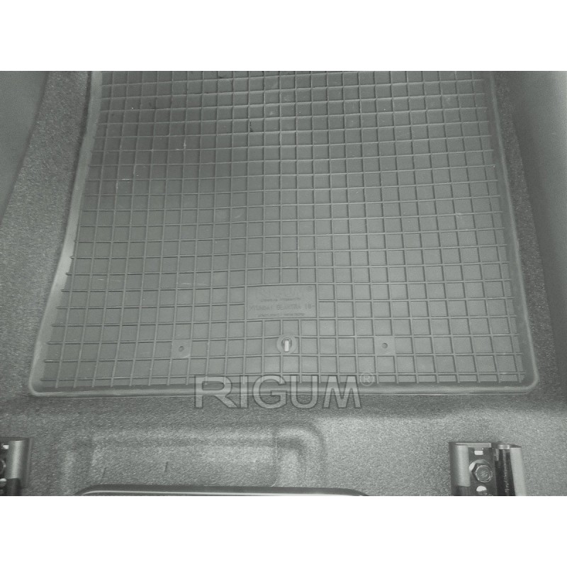 GUMENI TEPISI HYUNDAI ELANTRA 16-