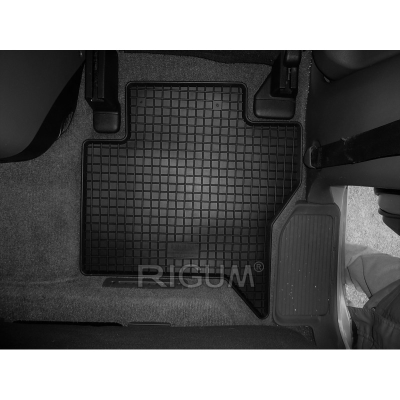 GUMENI TEPISI MITSUBISHI PAJERO 5 VRATA 00-/06-