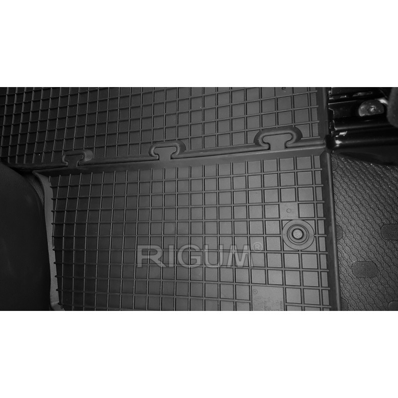 GUMENI TEPISI RENAULT TRAFIC 3mj 14-/21-/ VIVARO 14-/TALENTO 16-/ NIS. NV300 14-