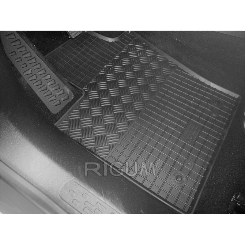 GUMENI TEPISI FIAT 500X 15-