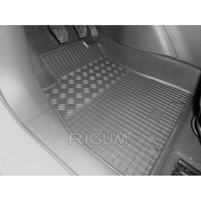 GUMENI TEPISI NISSAN PULSAR 14-