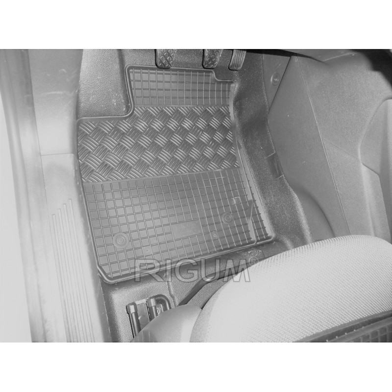 GUMENI TEPISI FORD COURIER (prednji) 14-