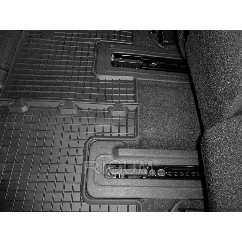 GUMENI TEPISI KIA SORENTO 3. red 15-