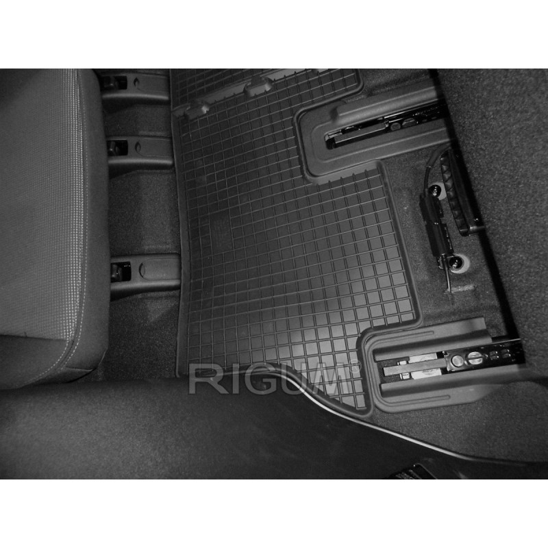 GUMENI TEPISI KIA SORENTO 3. red 15-