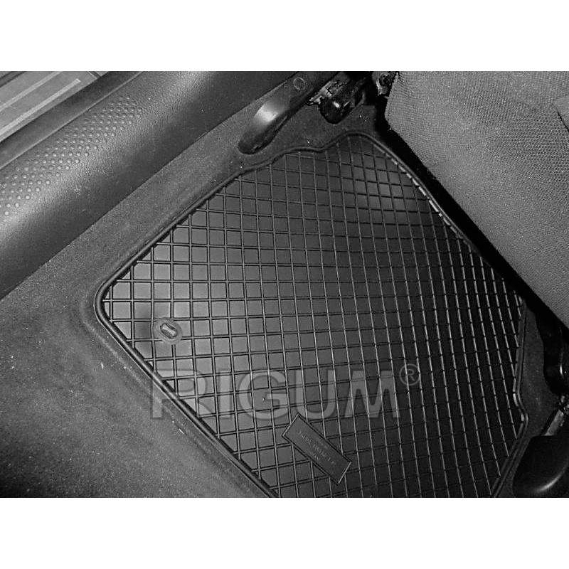 GUMENI TEPISI ŠKODA SUPERB I 02-  DESIGN