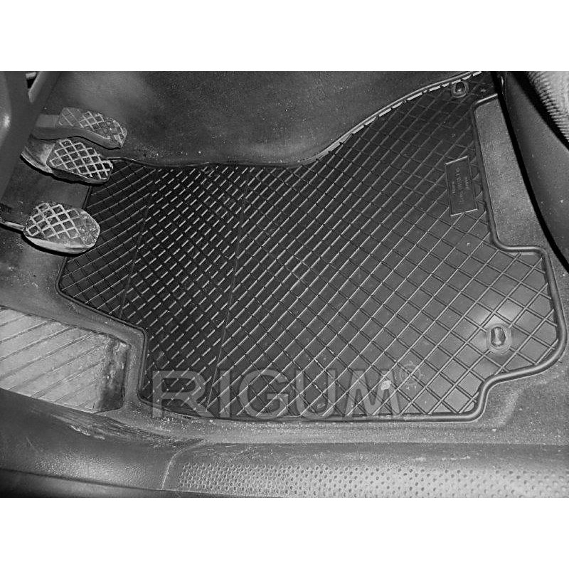 GUMENI TEPISI ŠKODA SUPERB I 02-  DESIGN