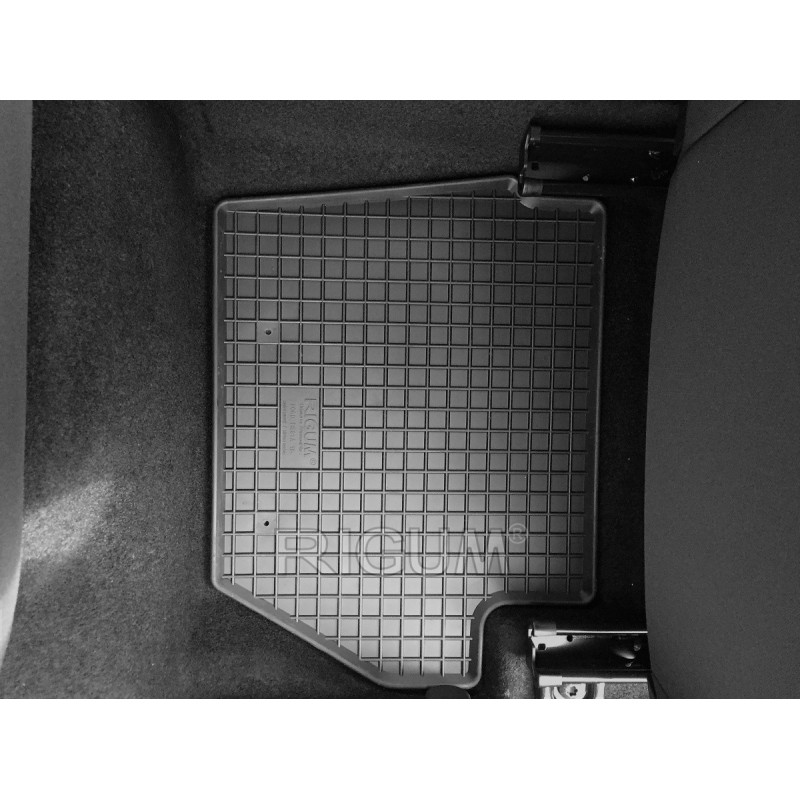 GUMENI TEPISI FORD FIESTA 17-/FORD PUMA 20-