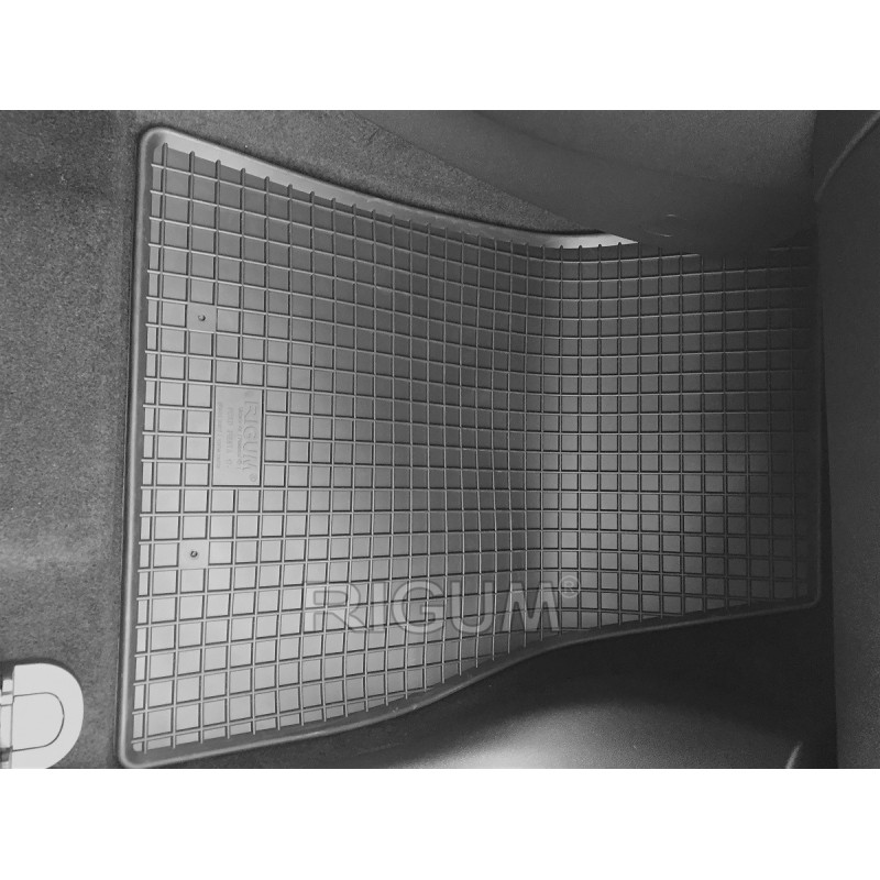 GUMENI TEPISI FORD FIESTA 17-/FORD PUMA 20-