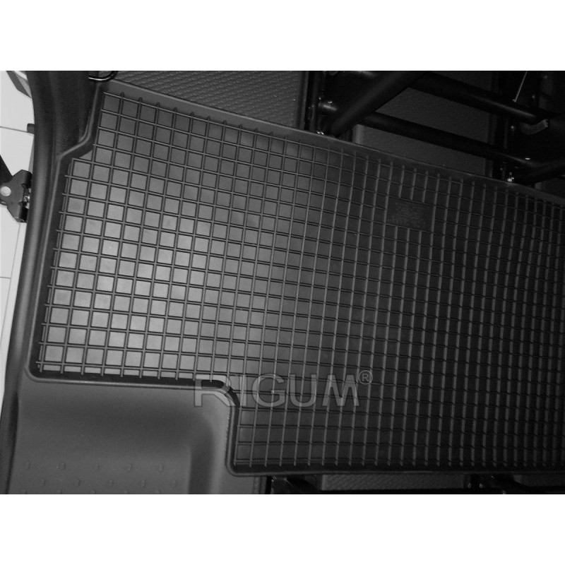 GUMENI TEPISI RENAULT TRAFIC 14-/21-/ OP. VIVARO 14-/ FIAT TAL 16-/