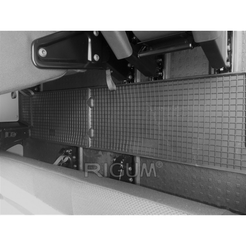 GUMENI TEPISI VW T5/T6 TRANSPORTER/CARAVELLE 03-/15- 3. red