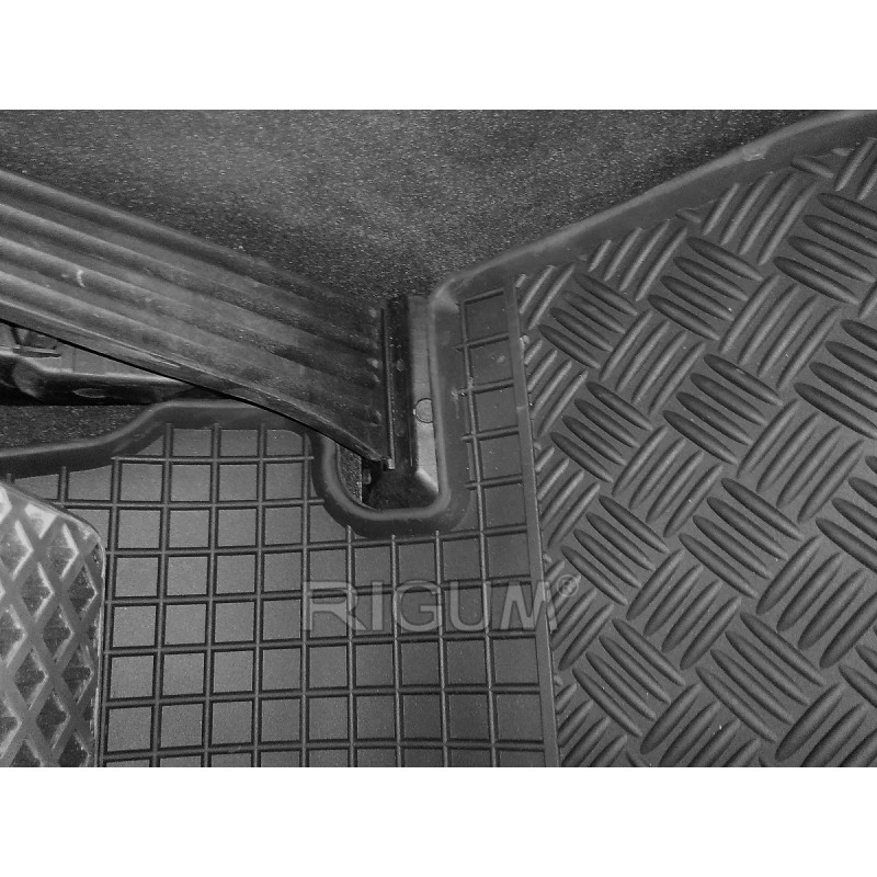 GUMENI TEPISI BMW 3 GT 13-