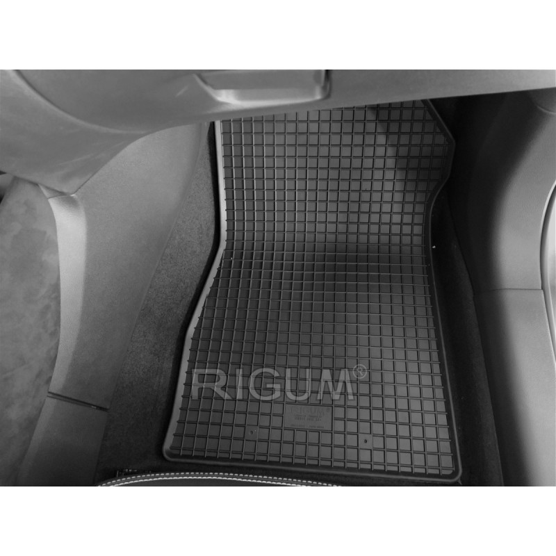 GUMENI TEPISI NISSAN JUKE 20-