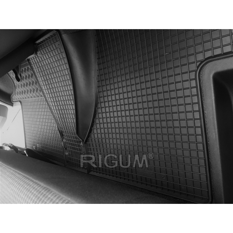 GUMENI TEPISI VW T6 TRANSPORTER/CARAVELLE/MULTIVAN 2/3 19- (3 DIJELA)