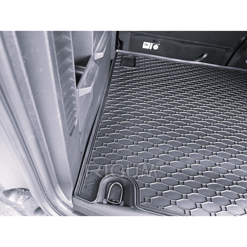 AG PRTLJAŽNIK FORD Tourneo Courier 2023- AG PRTLJAŽNIK FORD Tourneo Courier 2023-