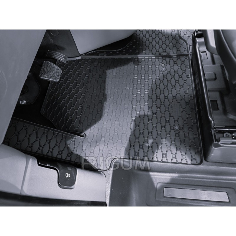 GUMENI TEPISI FORD Tourneo/Tran.Custom 2/3m 24-/Transporter 3m 25-/