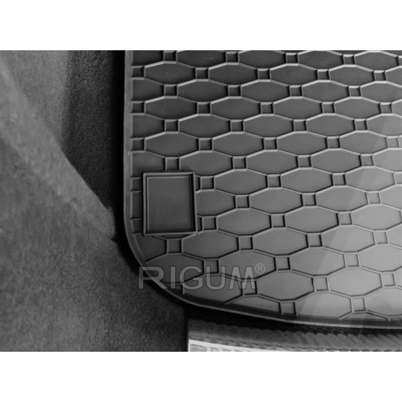 GUMENI TEPISI PRTLJAŽNIK AUDI A4 AVANT 2015-/2020-