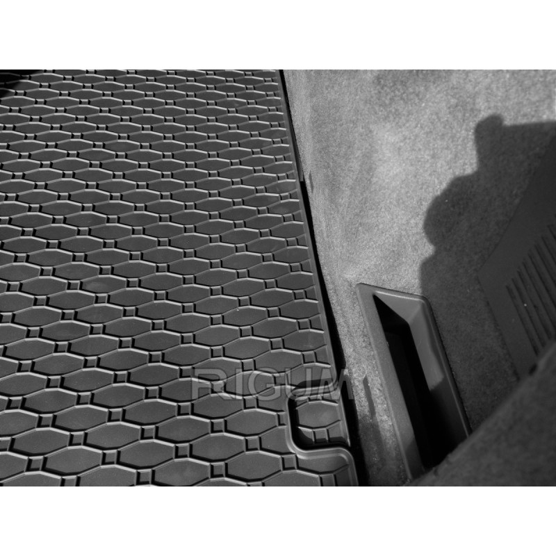 AG PRTLJAŽNIK OPEL ASTRA H COMBI 2005-