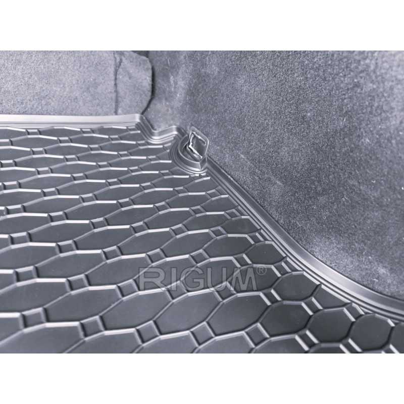 AG PRTLJAŽNIK HYUNDAI i30 FASTBACK 18- AG PRTLJAŽNIK HYUNDAI i30 FASTBACK 18-