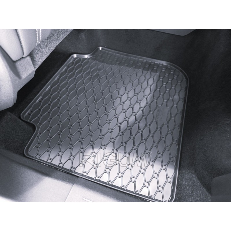 GUMENI TEPISI ŠKODA KODIAQ 24-