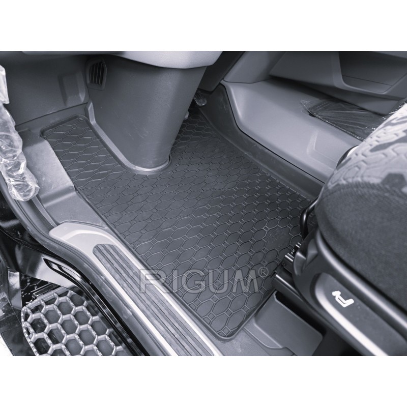 GUMENI TEPISI SCANIA R 16-