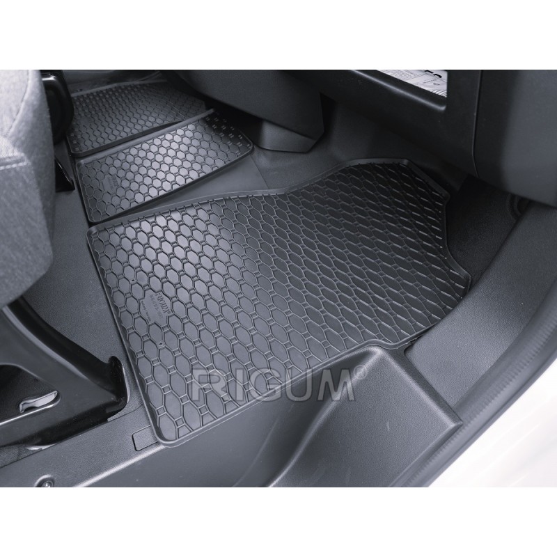 GUMENI TEPISI RENAULT MASTER 3 mj 24-/ Nissan Interstar 3 mj 2025-