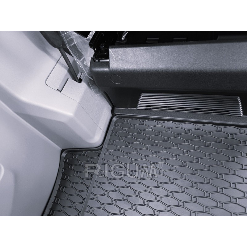 GUMENI TEPISI FORD Transit Custom 2. red 24-/ T7 Caravelle 2.red 25-