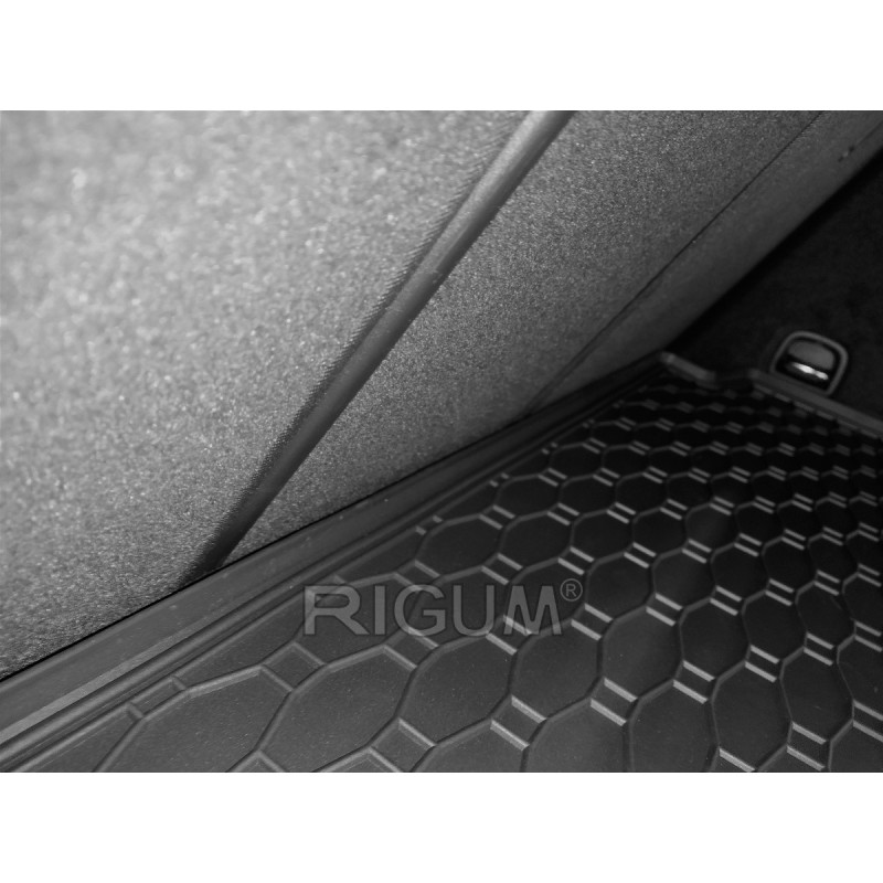 AG PRTLJAŽNIK AUDI A3 Sportback 2020-gornji i donji položaj