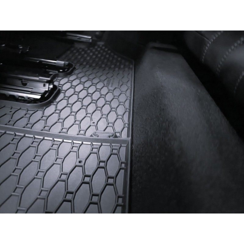 GUMENI TEPISI PEUGEOT 5008 Hybrid 24- 3. red/ Peugeot E-5008 3. red 24-