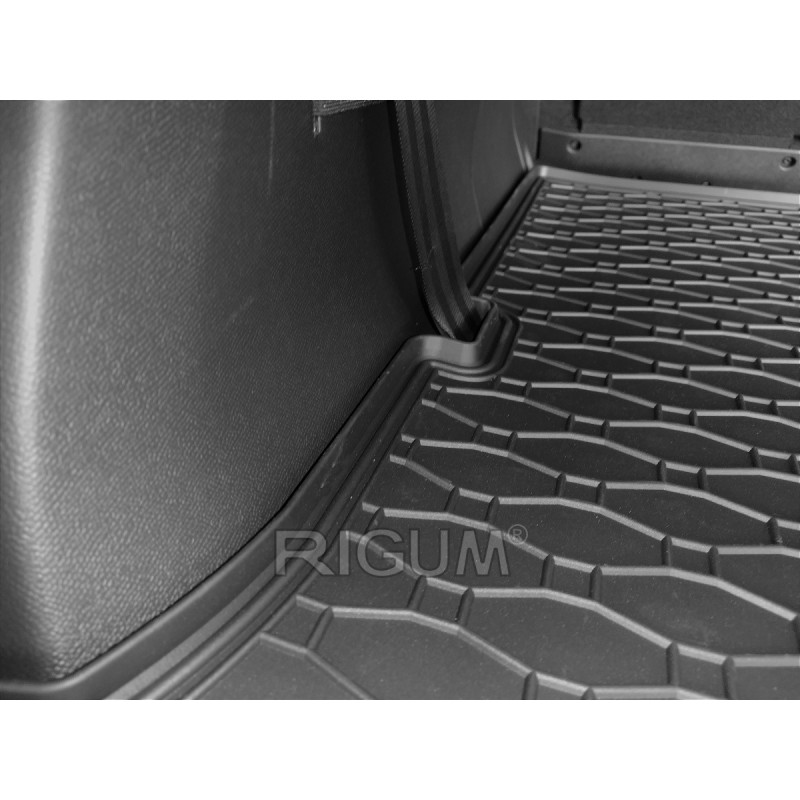 GUMENI TEPISI PRTLJAŽNIK PEUGEOT 5008 17-