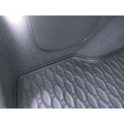 GUMENI TEPISI PRTLJAŽNIK XPENG G6 23-