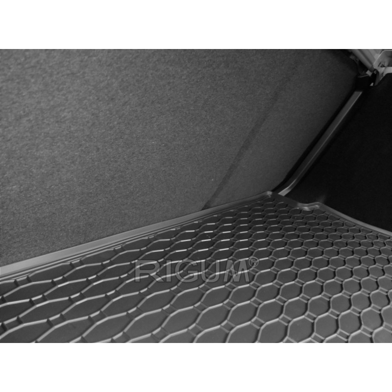 AG PRTLJAŽNIK MAZDA 3 SDN 2019-