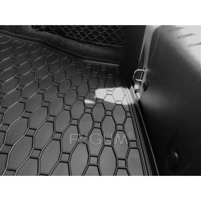 AG PRTLJAŽNIK BMW 1 5dv HB 2011- (F20)