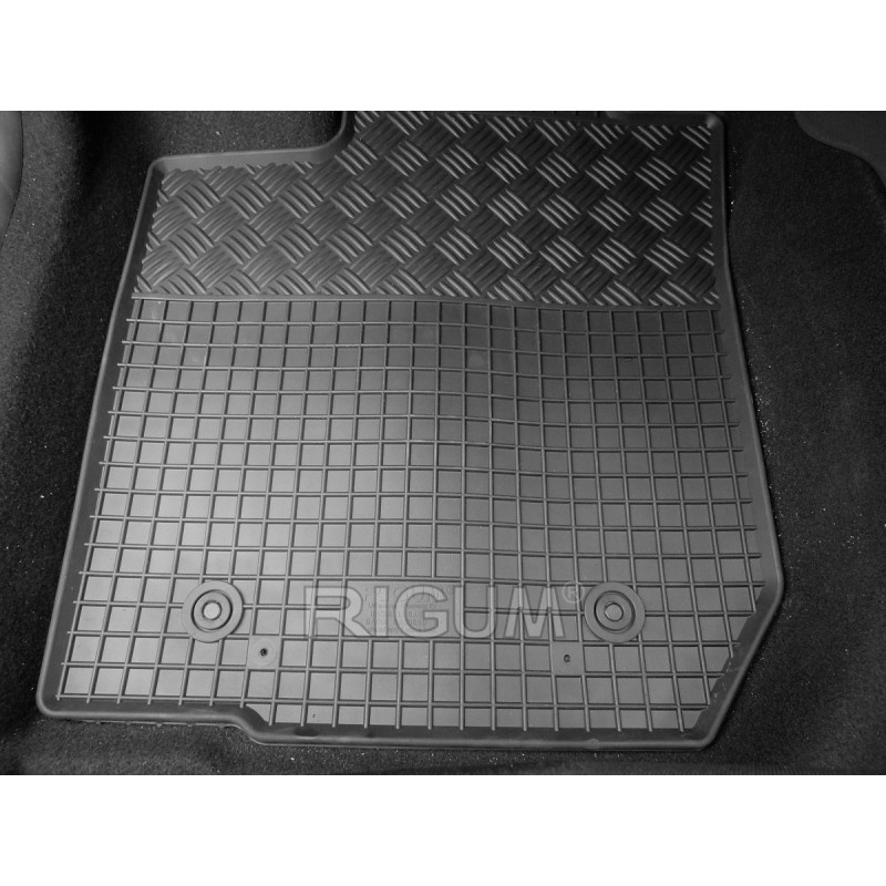 GUMENI TEPISI DACIA SANDERO 13-/LOGAN 13-