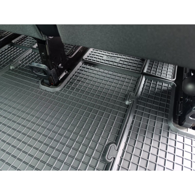 GUMENI TEPISI FORD Transit 14- 3. red