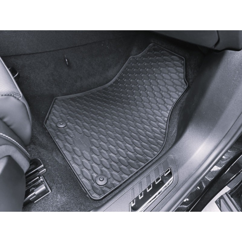 GUMENI TEPISI LYNK & CO 01 2021-