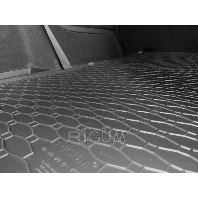 GUMENI TEPISI PRTLJAŽNIK DODGE DURANGO 2011-/2019- 3. red preklopljeni