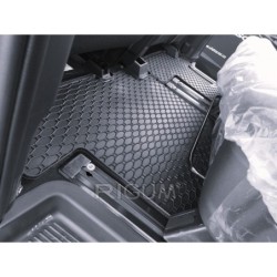 GUMENI TEPISI HYUNDAI STARIA 2. + 3. red 9m 2022-