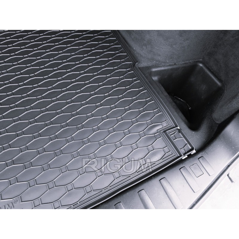GUMENI TEPISI PRTLJAŽNIK BMW X3 2004-2010 (E83)