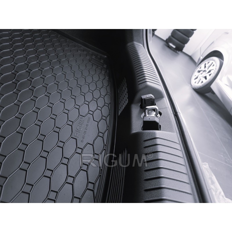 GUMENI TEPISI PRTLJAŽNIK HYUNDAI i30 HB 2021-/MHEV 2021-