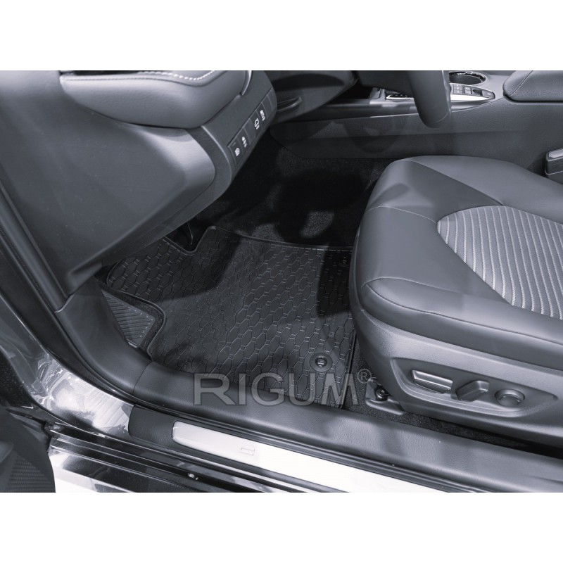 GUMENI TEPISI TOYOTA CAMRY 18-