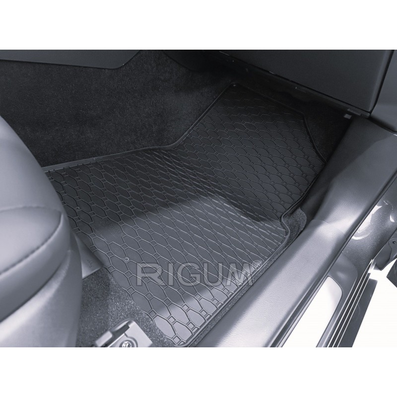 GUMENI TEPISI TOYOTA CAMRY 18-