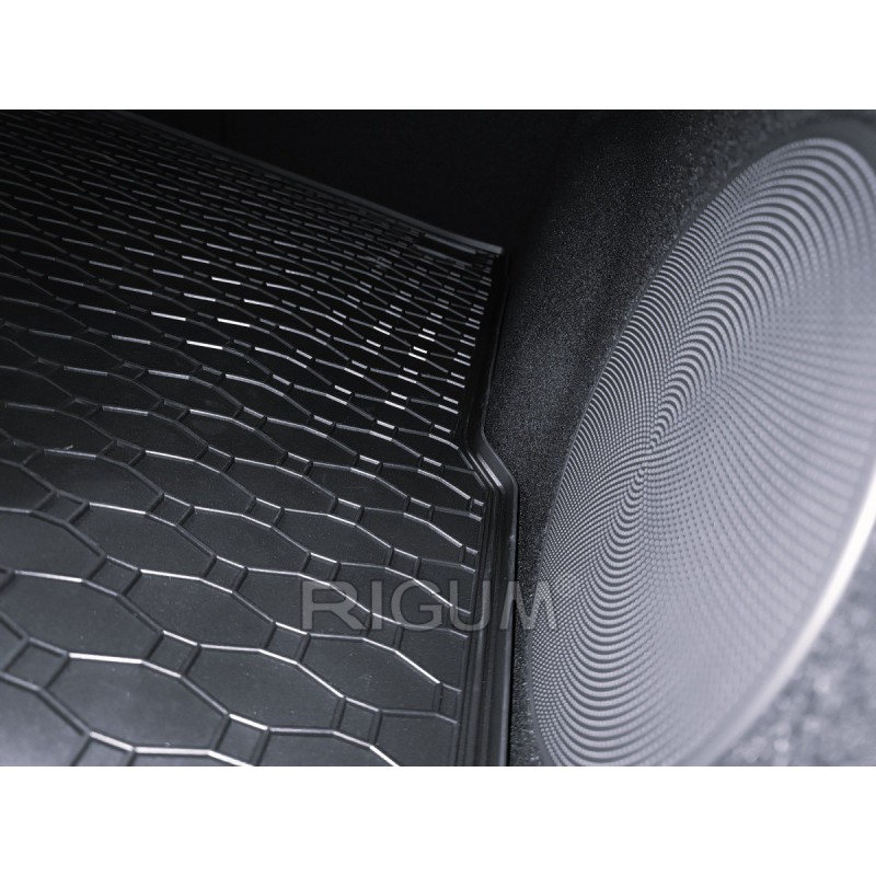 AG PRTLJAŽNIK KIA ProCeed 2019 sa subwooferom AG PRTLJAŽNIK KIA ProCeed 2019 sa subwooferom