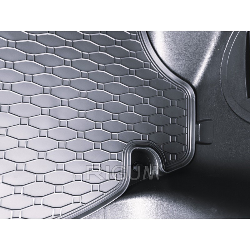 GUMENI TEPISI PRTLJAŽNIK KIA SPORTAGE 10-