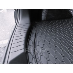 GUMENI TEPISI PRTLJAŽNIK SSANGYONG/KGM Tivoli 2015- gornji i donji položaj