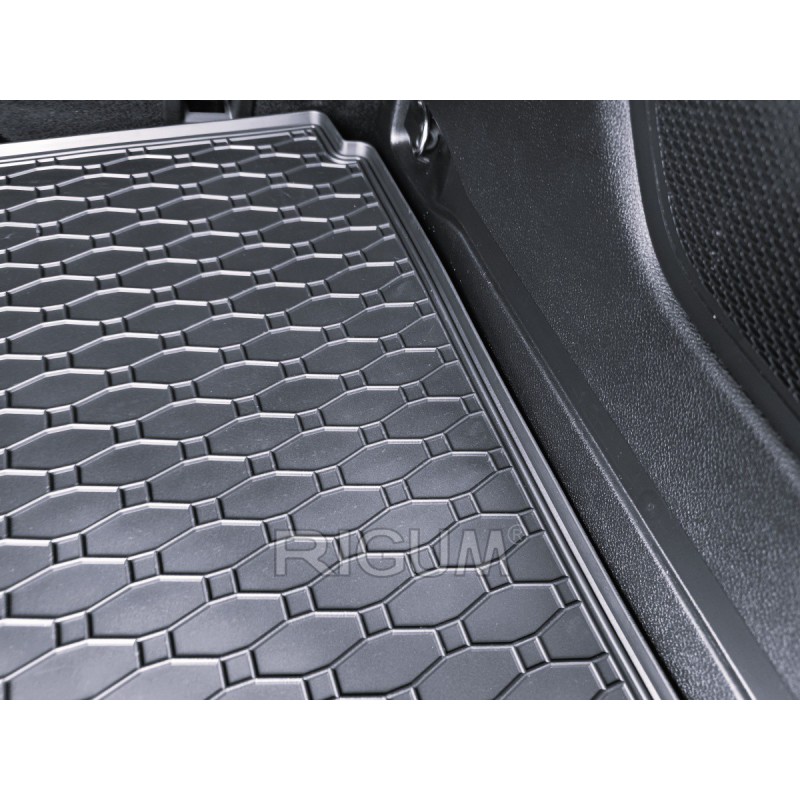 GUMENI TEPISI PRTLJAŽNIK JEEP RENEGADE 14-/MHEV 19/FIAT 500X 15-/4xe21- /