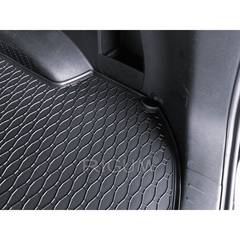 GUMENI TEPISI PRTLJAŽNIK HYUNDAI SANTA FE 5m 19-