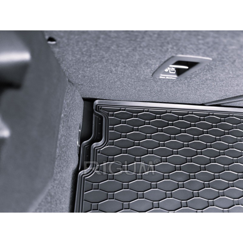 GUMENI TEPISI PRTLJAŽNIK CUPRA FORMENTOR 20-/ 24- gor. i do. pol./