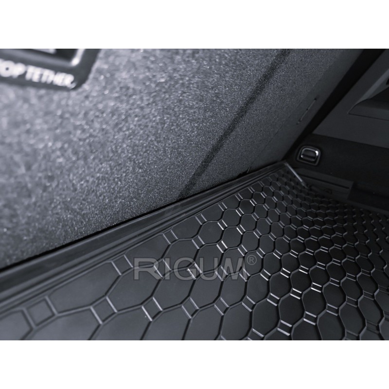 GUMENI TEPISI PRTLJAŽNIK VW TIGUAN/ eTSI 24- gor. i do. pol./Tiguan PHEV gor.pol